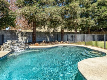 9282 Dever Cir, Elk Grove, CA 95624 Photo