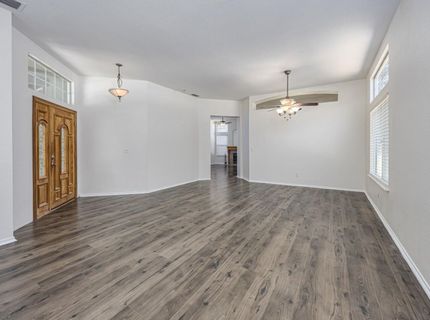 9282 Dever Cir, Elk Grove, CA 95624 Photo
