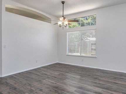 9282 Dever Cir, Elk Grove, CA 95624 Photo