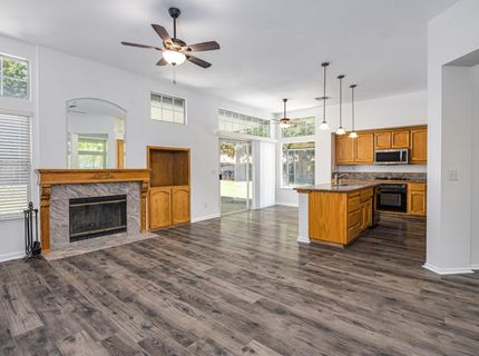 9282 Dever Cir, Elk Grove, CA 95624 Photo