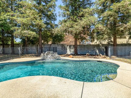9282 Dever Cir, Elk Grove, CA 95624 Photo