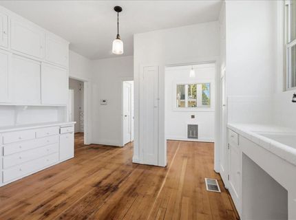 816 Alhambra Blvd, Sacramento, CA 95816 Photo