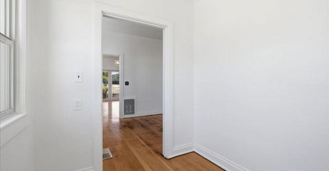 816 Alhambra Blvd, Sacramento, CA 95816 Photo