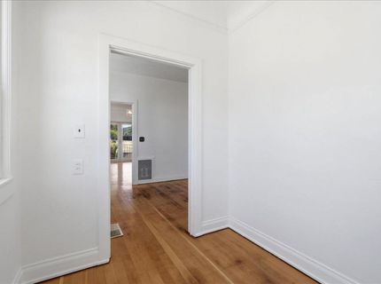 816 Alhambra Blvd, Sacramento, CA 95816 Photo