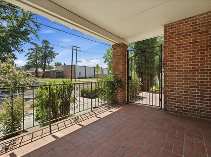 816 Alhambra Blvd, Sacramento, CA 95816 Photo