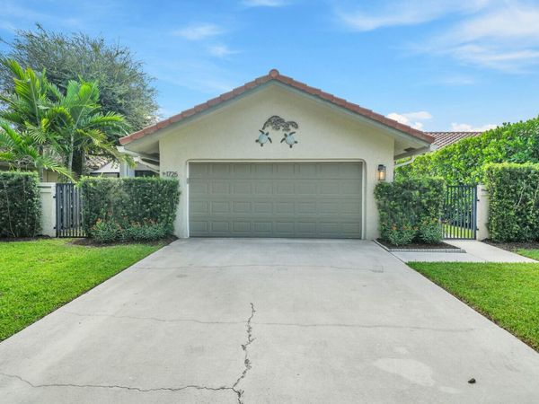 1725 NW 22nd Avenue, Delray Beach, FL 33445