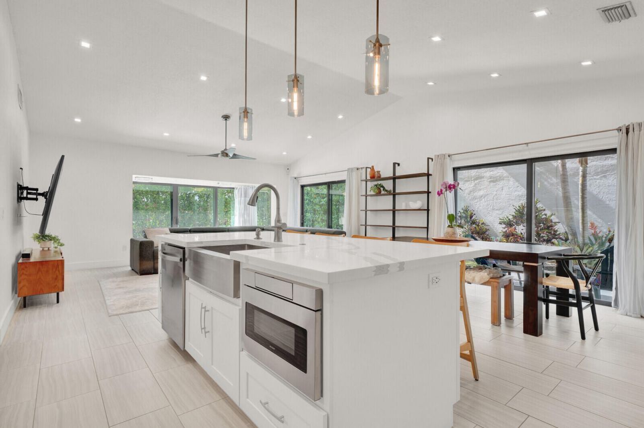 1725 NW 22nd Avenue, Delray Beach, FL 33445 Photo