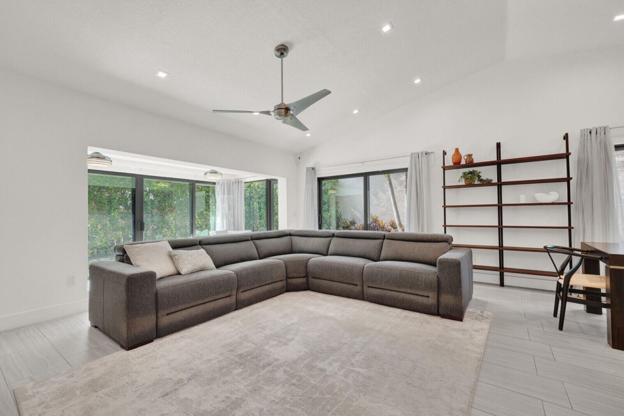 1725 NW 22nd Avenue, Delray Beach, FL 33445 Photo