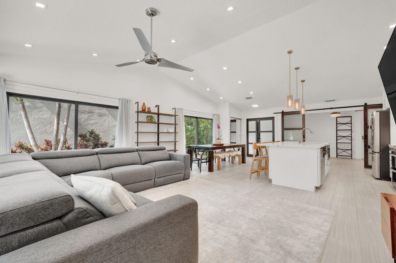 1725 NW 22nd Avenue, Delray Beach, FL 33445 Photo