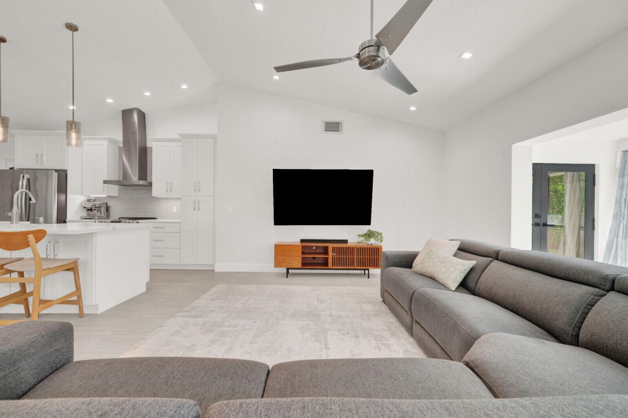 1725 NW 22nd Avenue, Delray Beach, FL 33445 Photo