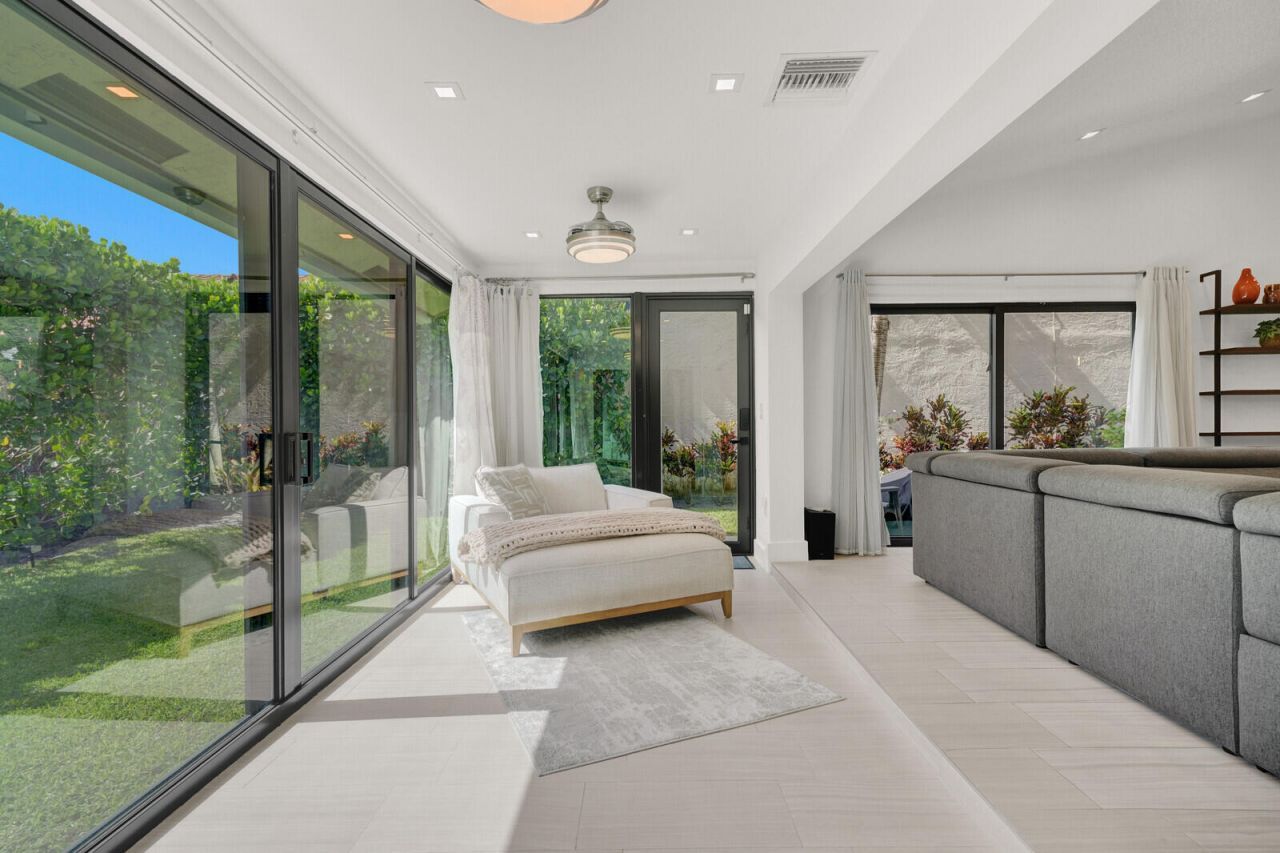1725 NW 22nd Avenue, Delray Beach, FL 33445 Photo