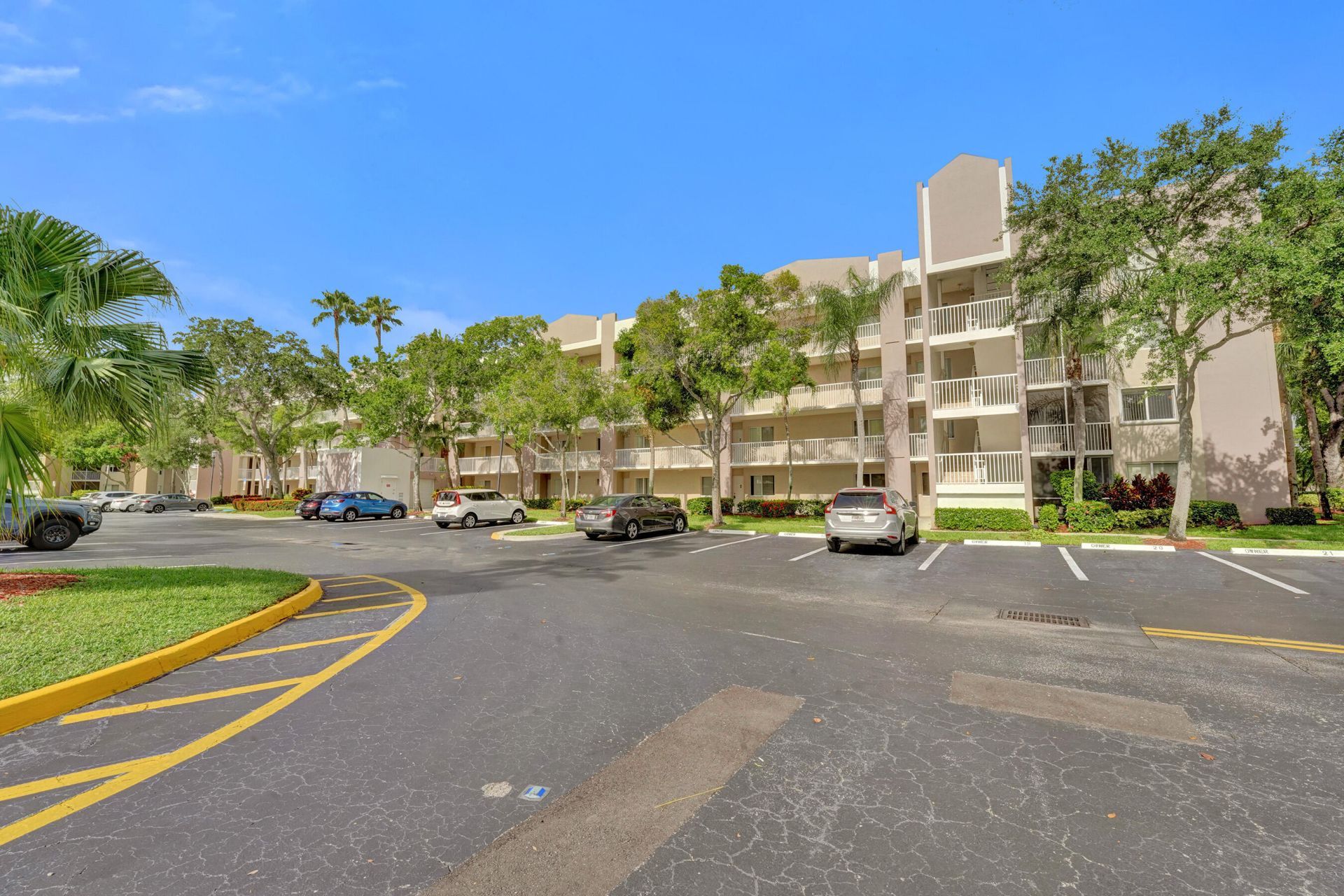 9580 Weldon Circle, Unit K109, Tamarac, FL 33321 Photo