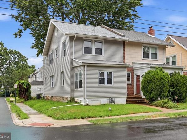 216 WOODLAWN AVENUE , COLLINGDALE, PA 19023