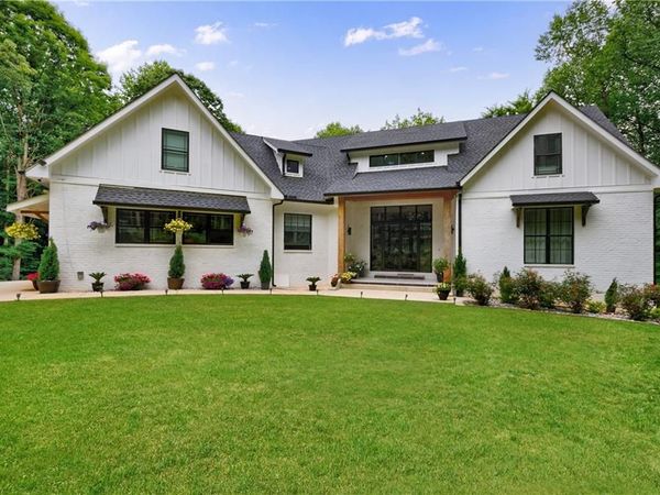 836 Bailey Woods Road , Dacula, GA 30019