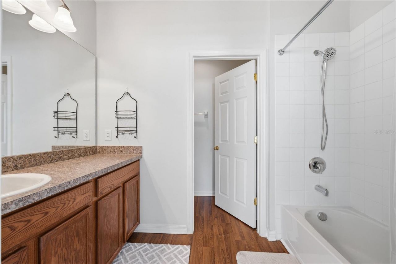 1346 Grantham Drive, Sarasota, FL 34234 Photo