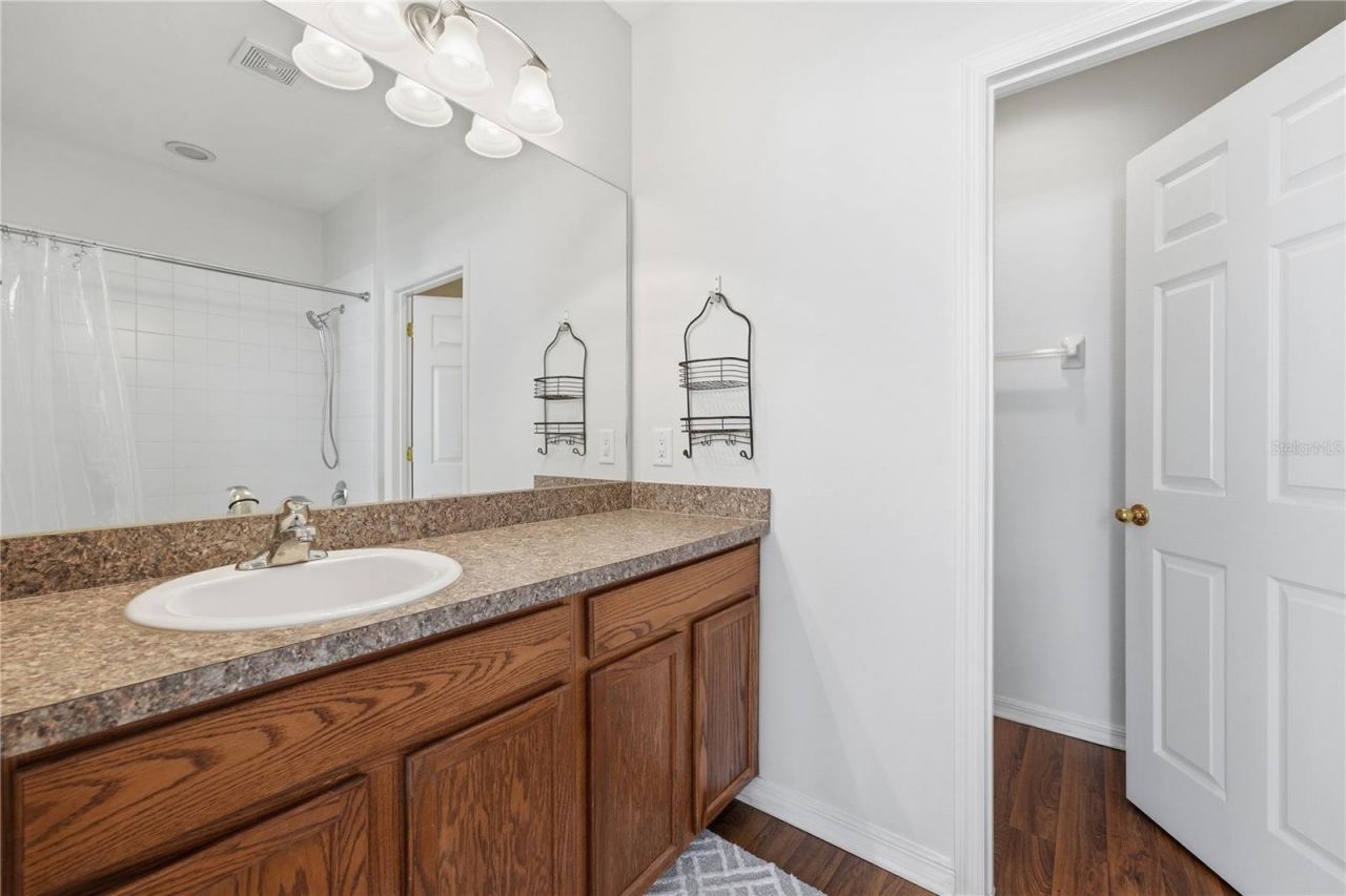 1346 Grantham Drive, Sarasota, FL 34234 Photo