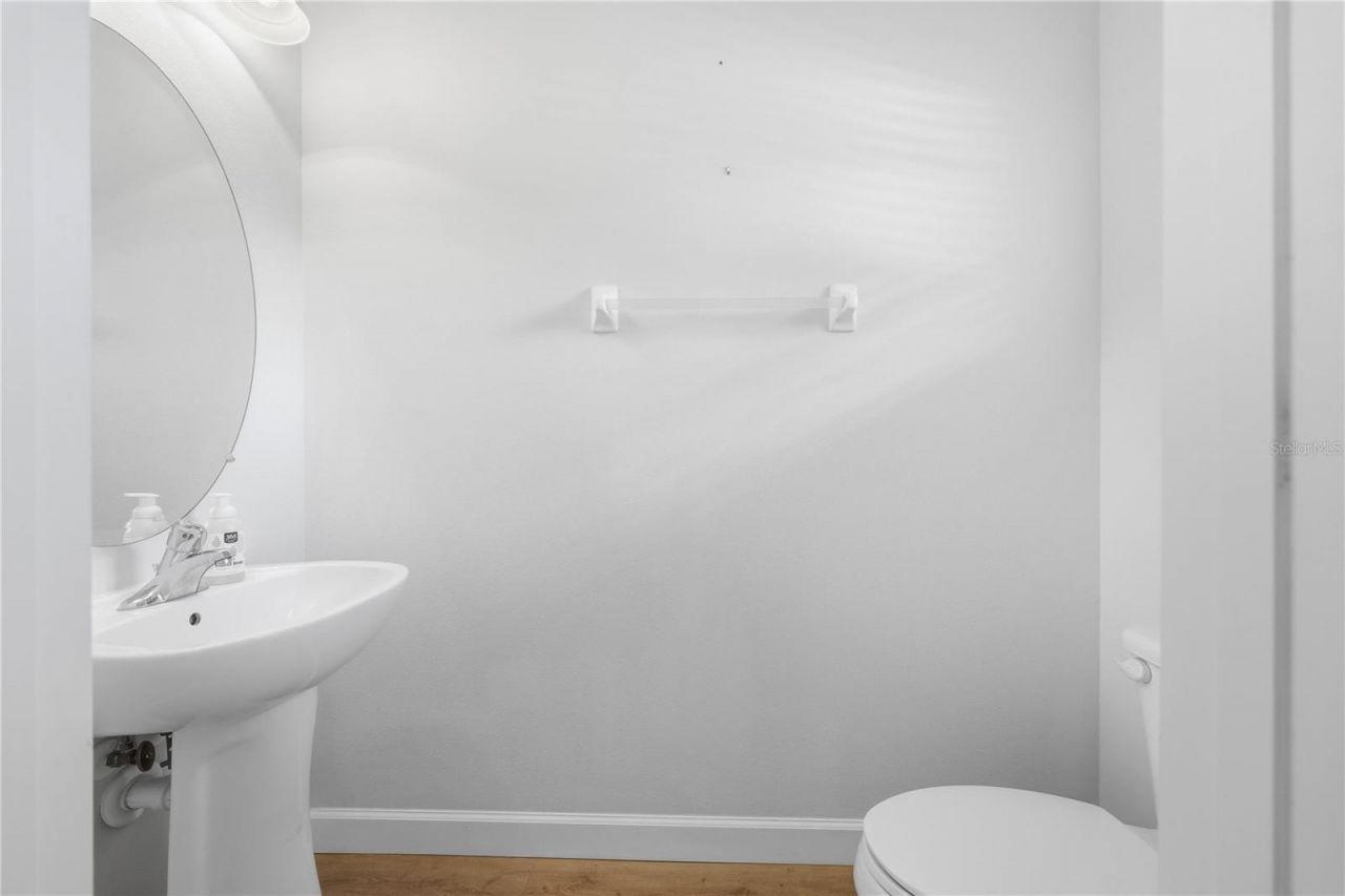 1346 Grantham Drive, Sarasota, FL 34234 Photo