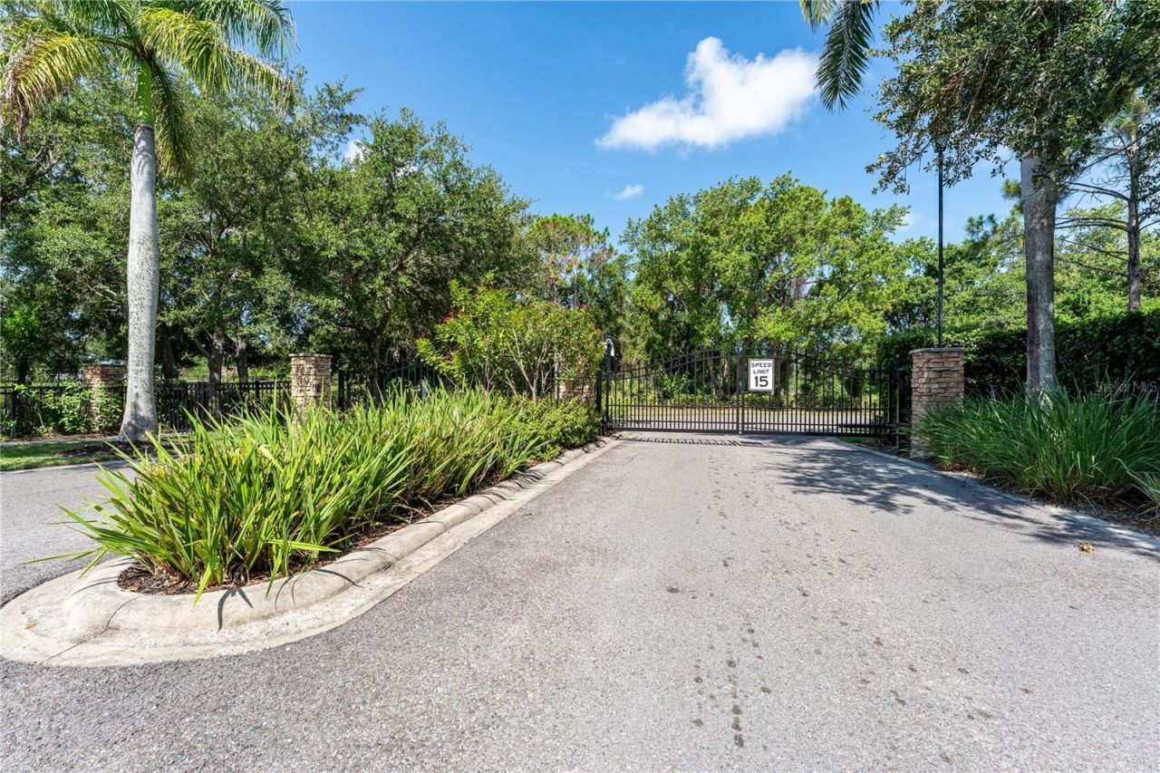 1346 Grantham Drive, Sarasota, FL 34234 Photo