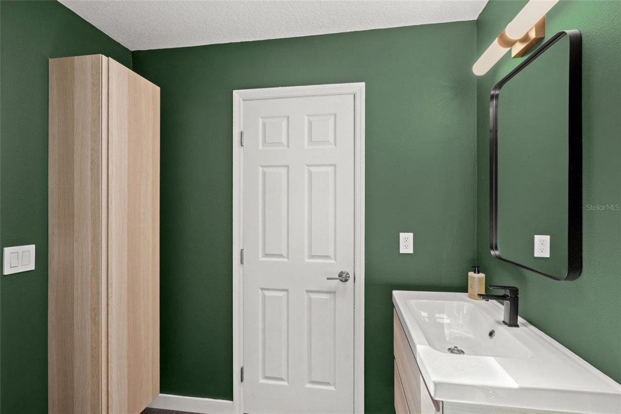 319 Bearded Oaks Circle, Sarasota, FL 34232 Photo