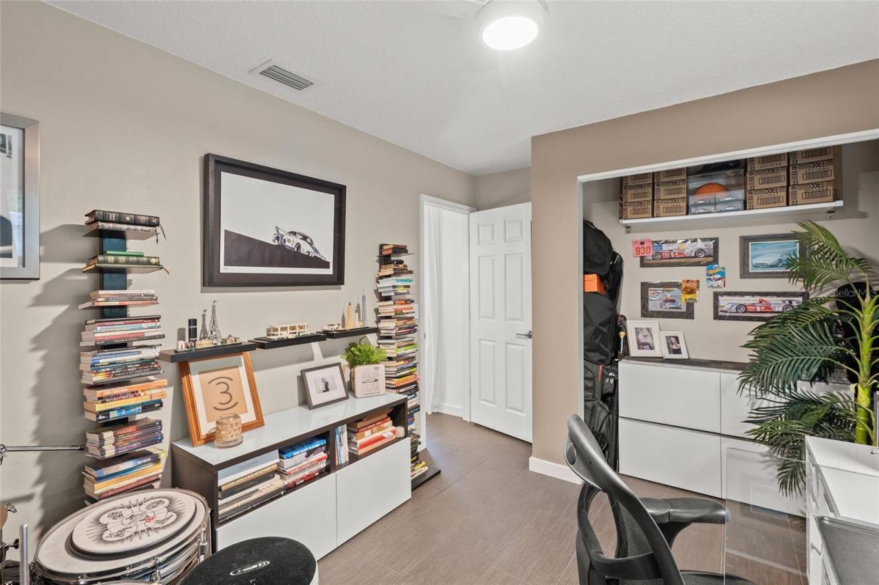 319 Bearded Oaks Circle, Sarasota, FL 34232 Photo