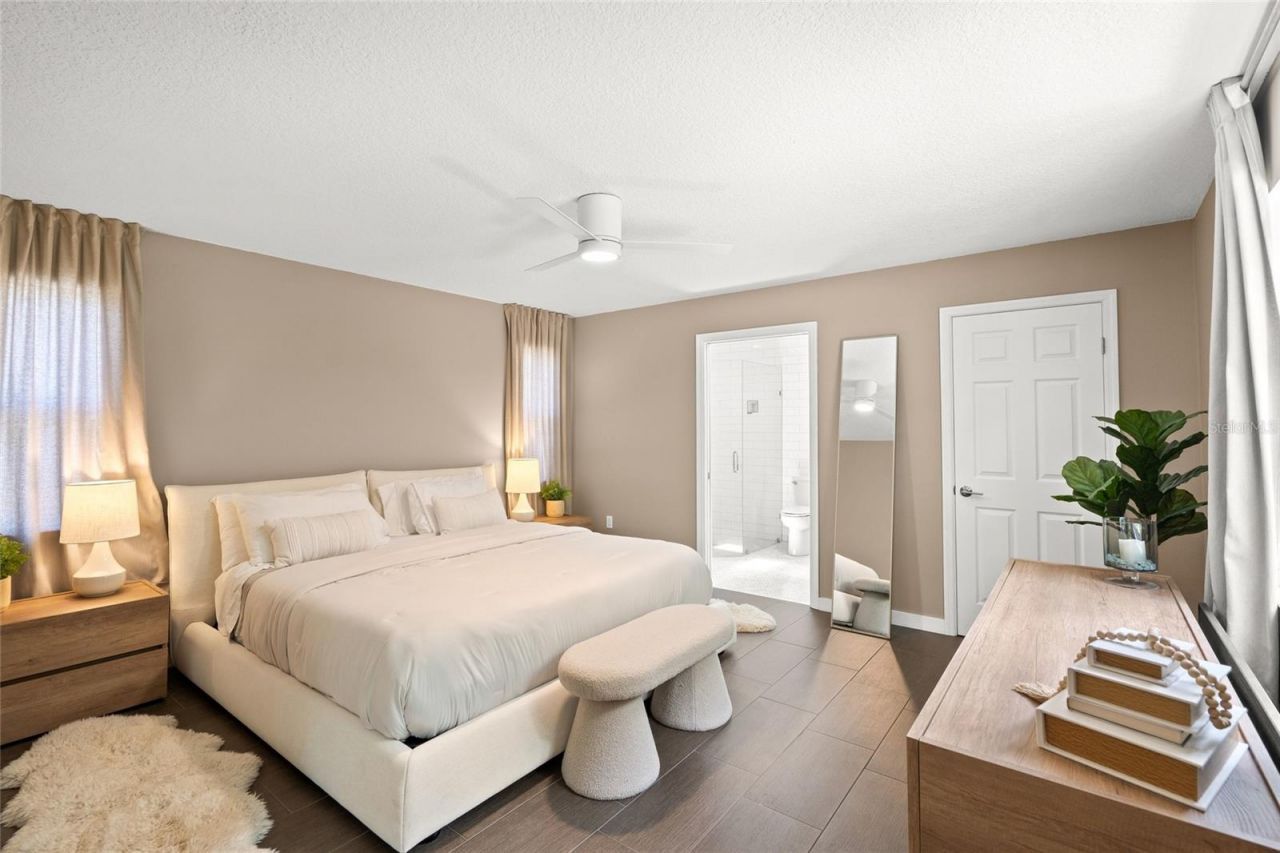 319 Bearded Oaks Circle, Sarasota, FL 34232 Photo