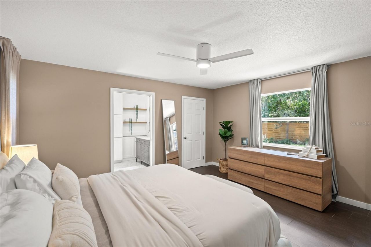319 Bearded Oaks Circle, Sarasota, FL 34232 Photo