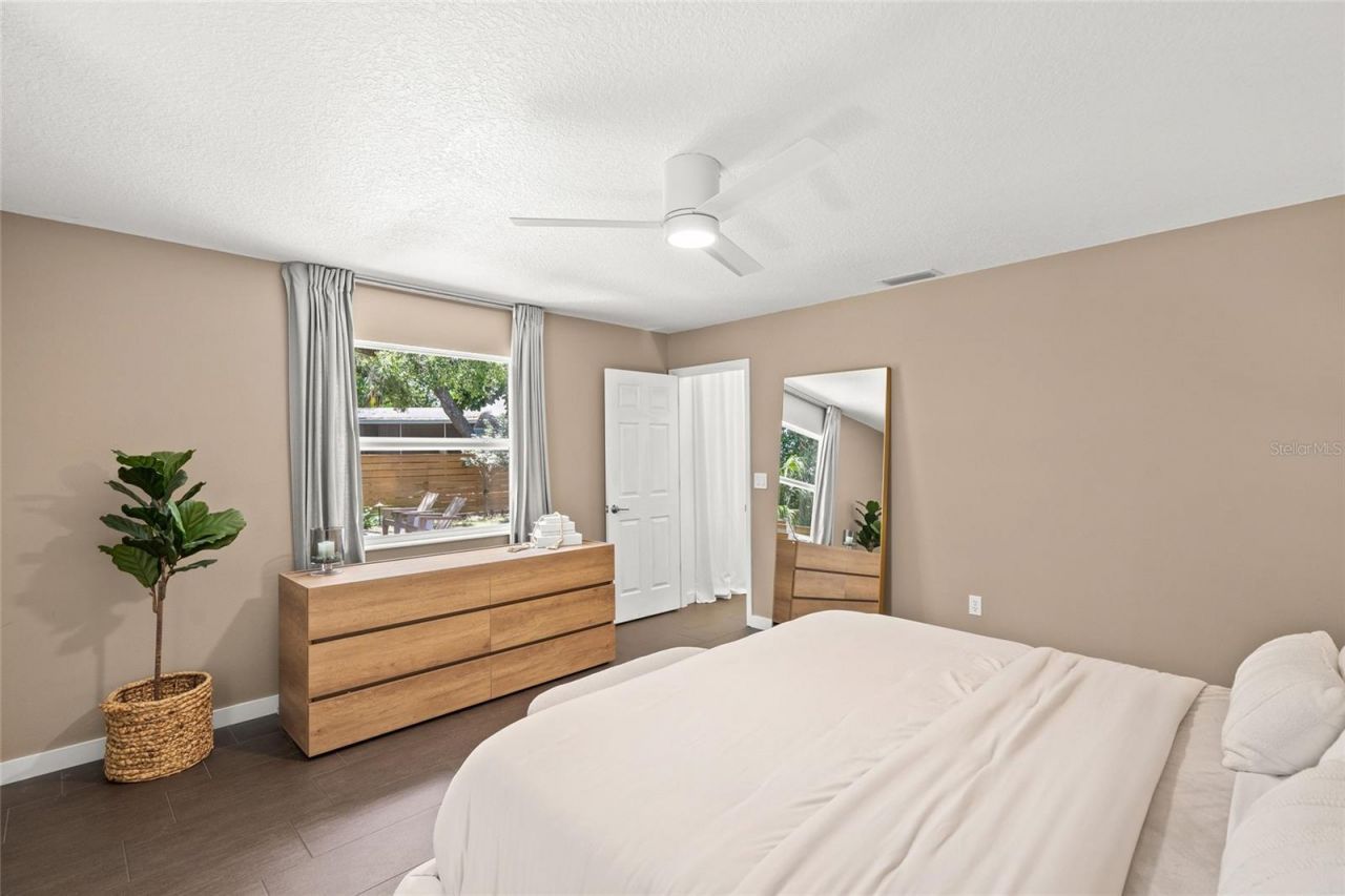 319 Bearded Oaks Circle, Sarasota, FL 34232 Photo