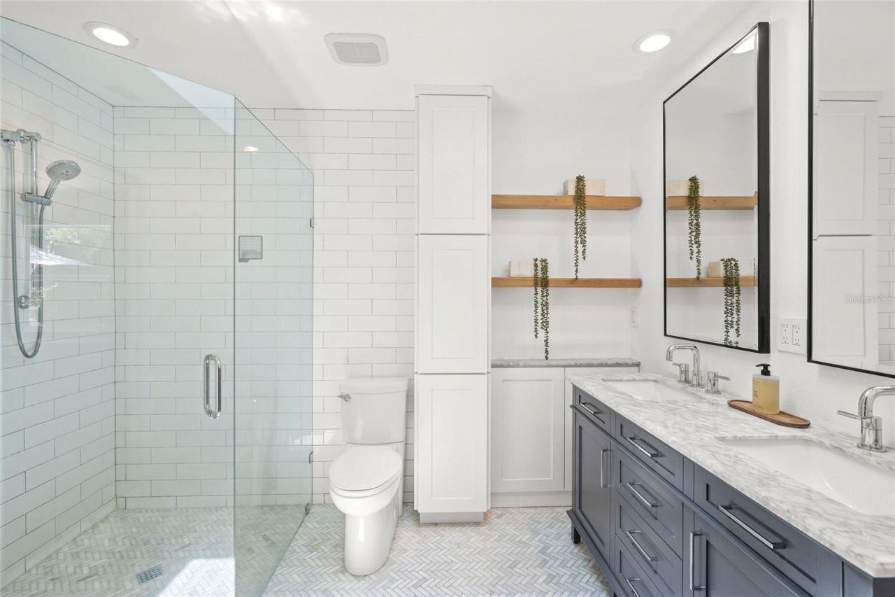 319 Bearded Oaks Circle, Sarasota, FL 34232 Photo