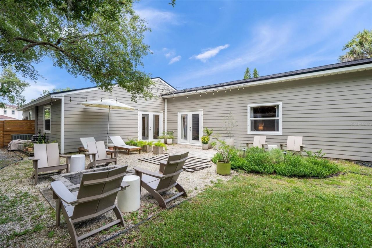 319 Bearded Oaks Circle, Sarasota, FL 34232 Photo