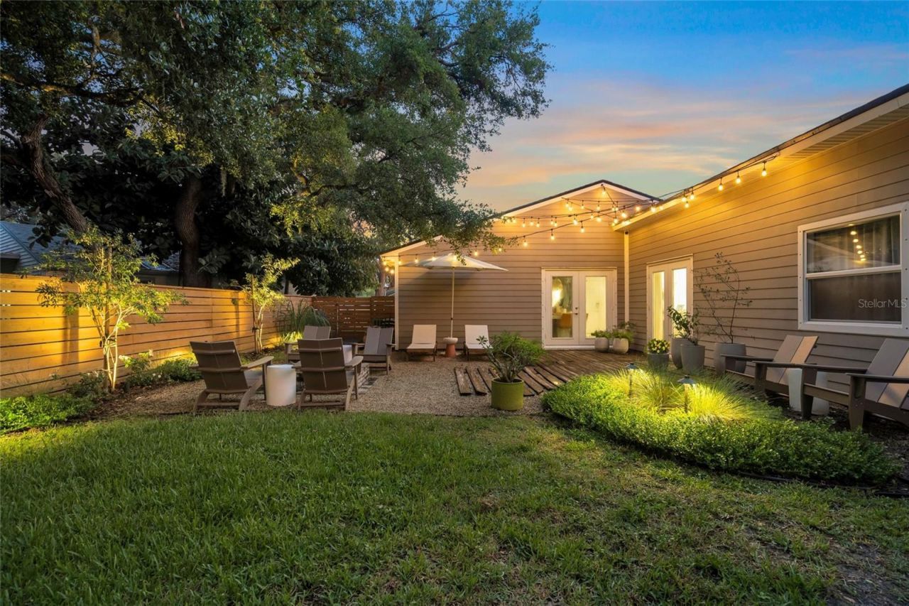 319 Bearded Oaks Circle, Sarasota, FL 34232 Photo