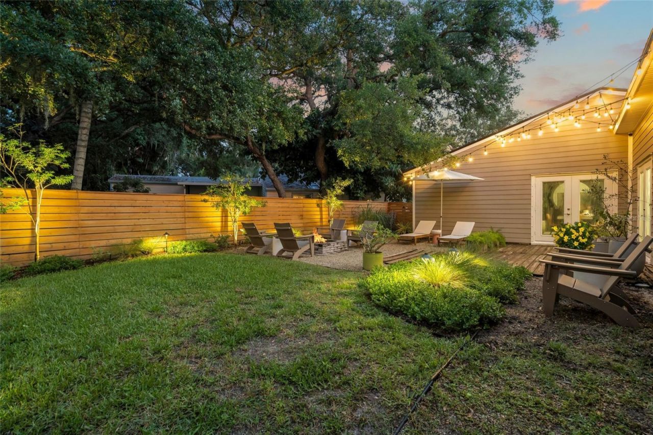 319 Bearded Oaks Circle, Sarasota, FL 34232 Photo
