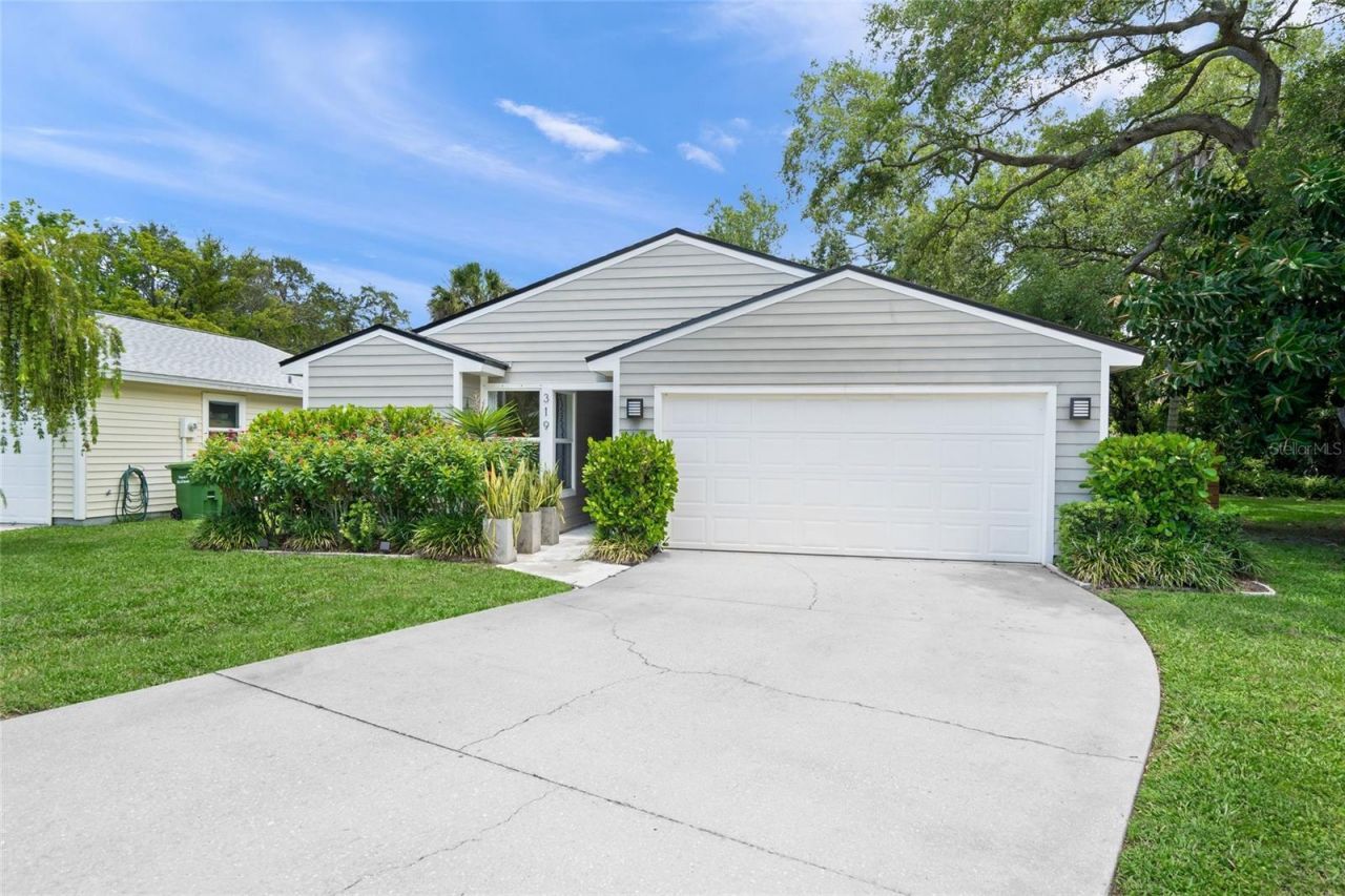 319 Bearded Oaks Circle, Sarasota, FL 34232 Photo
