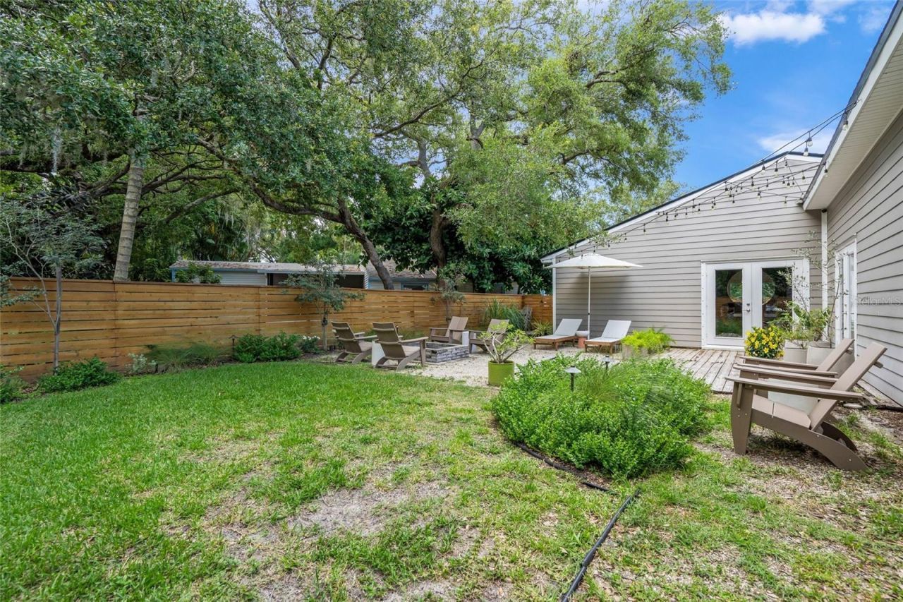 319 Bearded Oaks Circle, Sarasota, FL 34232 Photo