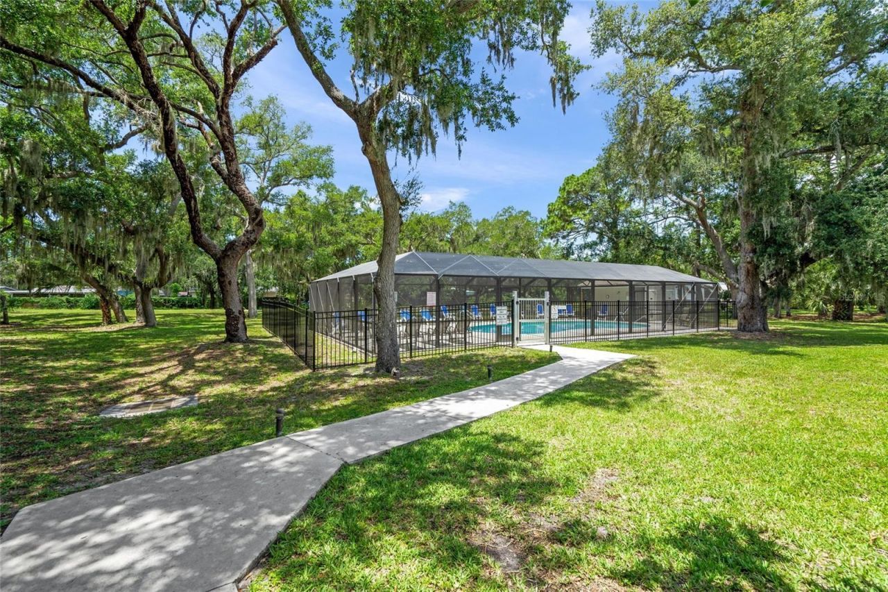 319 Bearded Oaks Circle, Sarasota, FL 34232 Photo