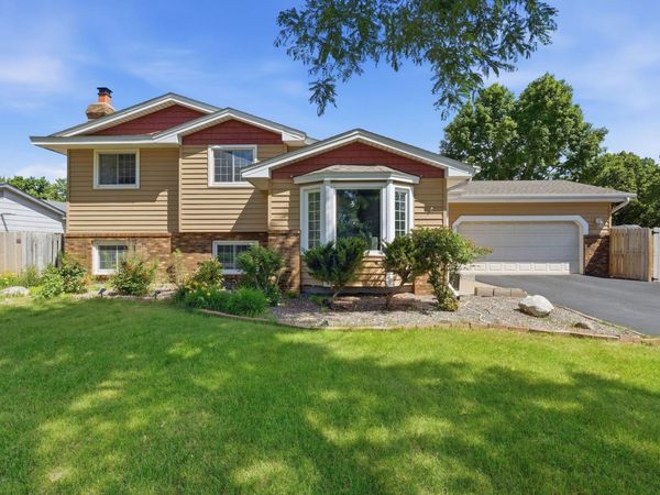 1725 129th Lane NW, Coon Rapids, MN 55448