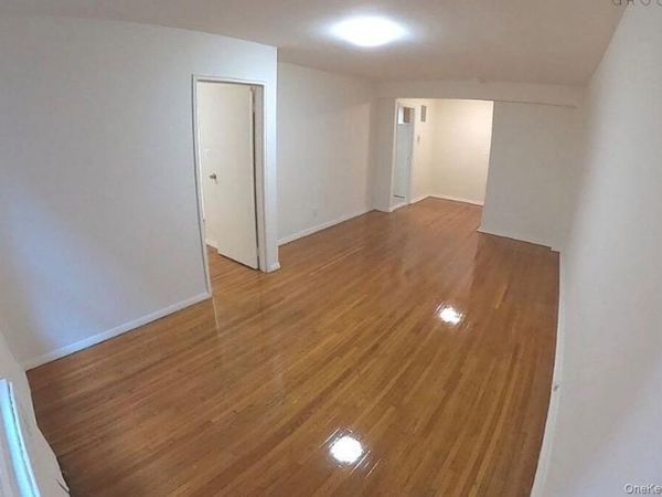 Unit 2L, Flushing, NY 11358