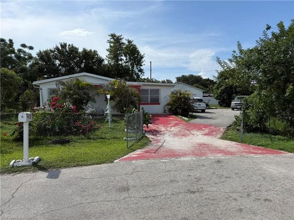 35 Andora ST, LEHIGH ACRES, FL 33936