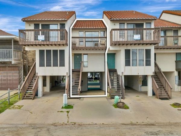 462 N 15th Street Unit #2 Cove , Port O'Connor, TX 77982