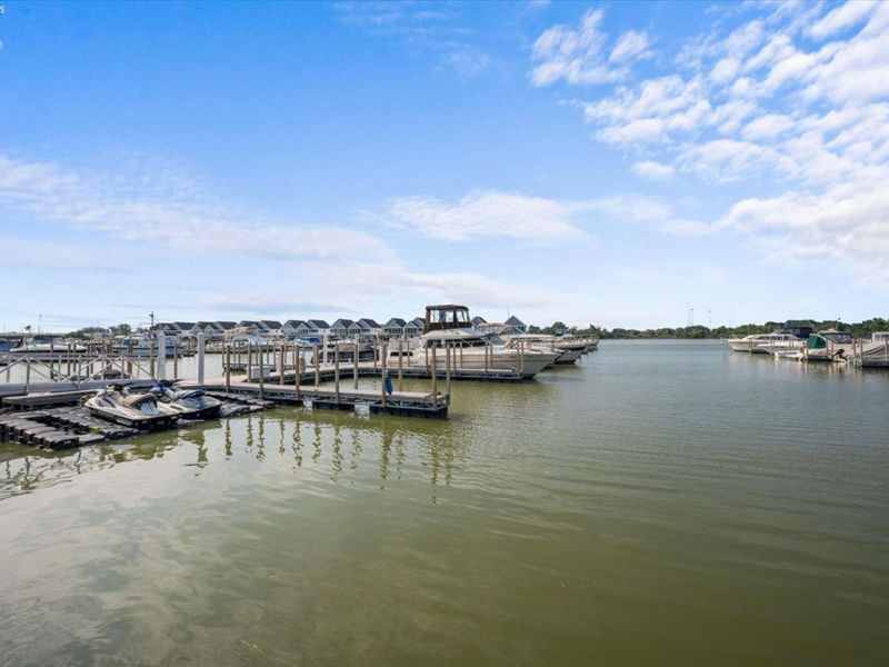 711 W Lakeshore Drive, Unit 203, Port Clinton, OH 43452 Photo 23