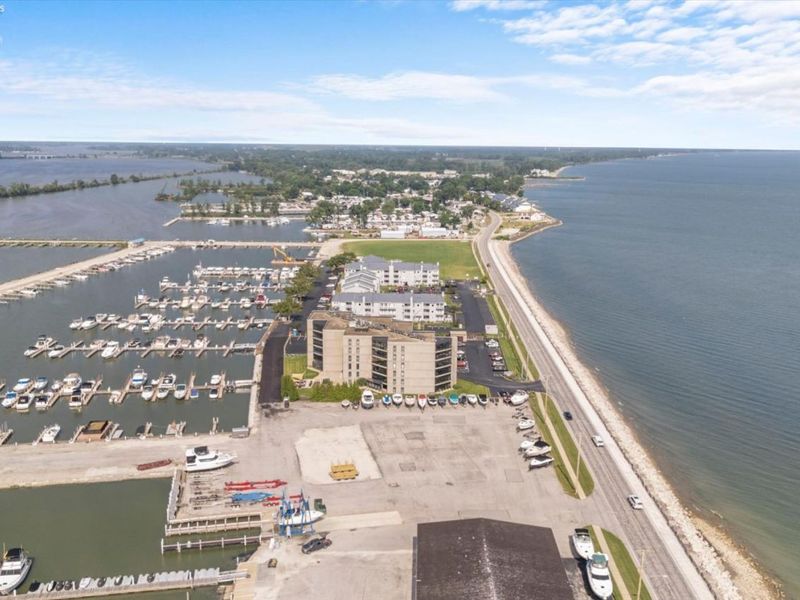 711 W Lakeshore Drive, Unit 203, Port Clinton, OH 43452 Photo 29