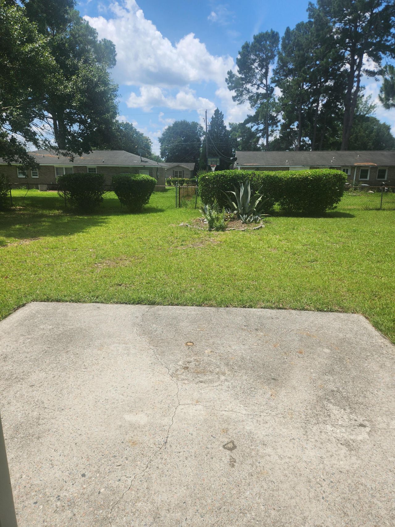 7715 Ovaldale Drive Photo 15