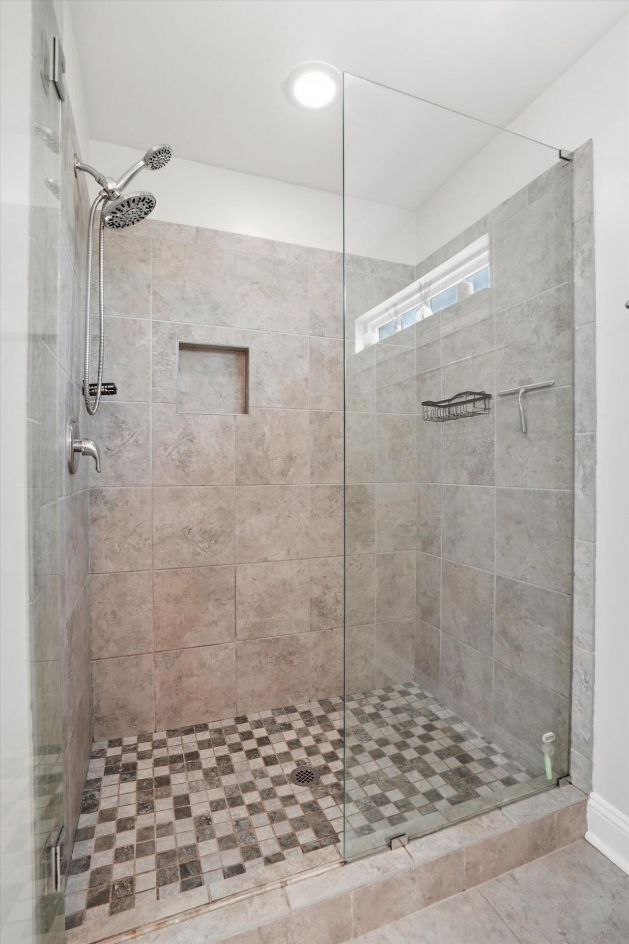 268 Spectrum Road Photo 10