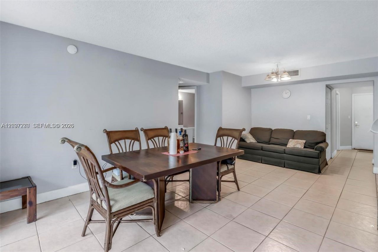4235 N University Dr , Unit 115, Sunrise, FL 33351 Photo