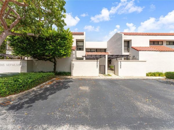 8087 SW 86th Ter , Miami, FL 33143