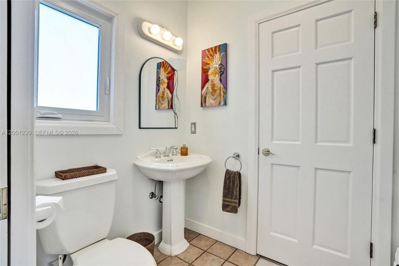 107 Valencia Dr , Islamorada, FL 33036 Photo