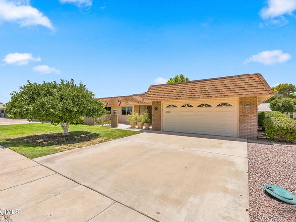 9705 W SANDSTONE Drive, Sun City, AZ 85351