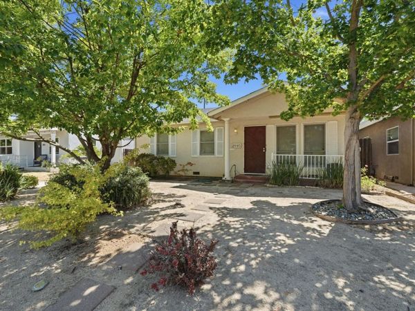 2195 57th St, Sacramento, CA 95817