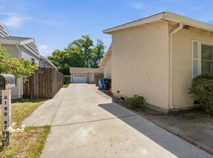 2195 57th St, Sacramento, CA 95817 Photo