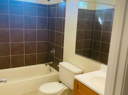 2195 57th St, Sacramento, CA 95817 Photo
