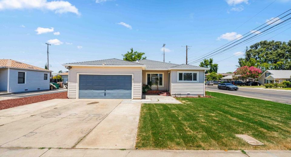 1241 S Hutchins St, Lodi, CA 95240 Photo
